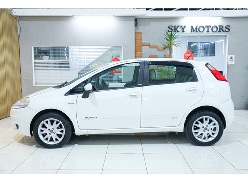 Fiat Punto 1.8 ESSENCE 16V FLEX 4P AUTOMATIZADO