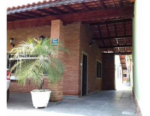 Imagem 21 de 30 de Casa 3 Qtos(2 Suítes), Sala De Estar/tv E Sala De Jantar, Área De Lazer Coberta C/churrasqueira, Forno Etc, Jardins. Edícula Com 2 Qtos Wc Cozinha, Piscina Ampla Em Curvas - Jardins $ 800.mil