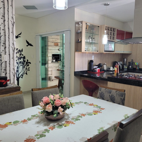 Casa Com 3 Quartos, Sendo 1 Suite E Mobiliada
