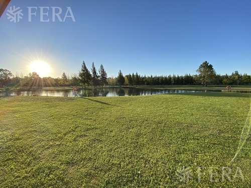 Imagen 4 de 7 de Venta De Terreno En Club Miralagos 2 (28327)