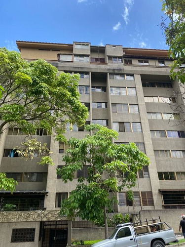 Se Vende Apartamento Consta De 160mts Ubicado En La Tahona 3h/1s/2b/1s