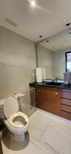 Venta Departamento Como Nuevo Con Amenidades En Lomas De Chamizal