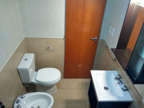 Imagen 5 de 10 de Departamento De 2 Ambientes En Venta - Haedo Centro Sur