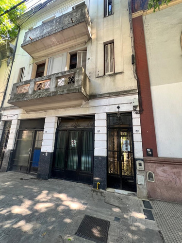 Ph En Venta Con Terraza. 4 Ambientes. Flores Norte