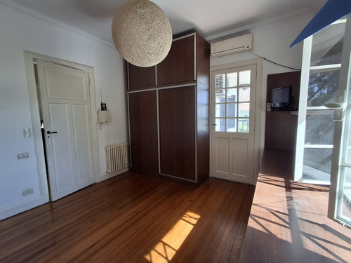 Chalet En Venta Con 4 Dormitorios Y Pileta Apto Credito En Quilmes Residencial