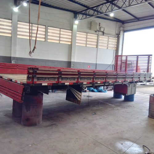 Carroceria Carga Seca 7,90 M 2013