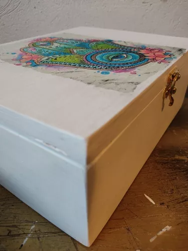 Caja Decorativa de Madera Mano Fatima 18 X 18 X 7 cm – Dcasa丨