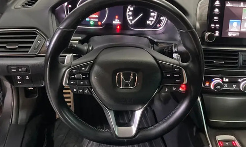 Honda Accord Touring 2.0 lt Turbo