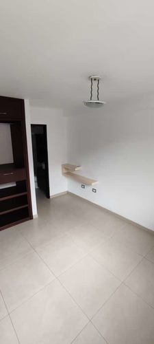 Imagen 5 de 6 de Lv Se Alquila Apartamento En La Castellana