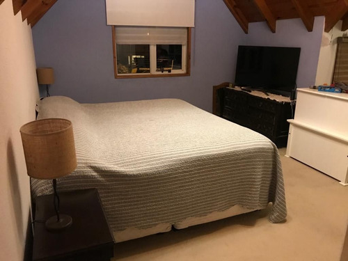 Imagen 13 de 18 de Casa En Venta De 2 Dormitorios Con Amplio Jardín. Bariloche