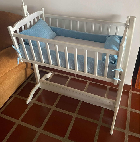 Cuna Bebé Unisex En Madera Reforzada Y Recién Pintada