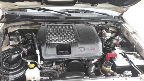 Toyota Sw4 3.0 Srv 7l 4x4 Aut. 5p 171 Hp 2012