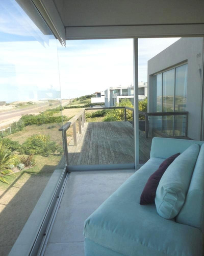 Casa En Venta De 4 Dormitorios En Laguna Blanca