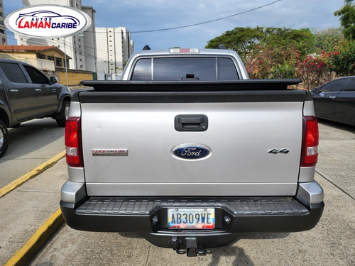 Imagen 4 de 10 de Ford Sport Trac Xlt