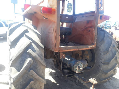 Imagen 6 de 6 de Tractor Fiat 700 E.