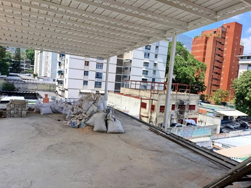 Se Alquila Edificio Comercial De 660 M2 En Santa Eduvigis