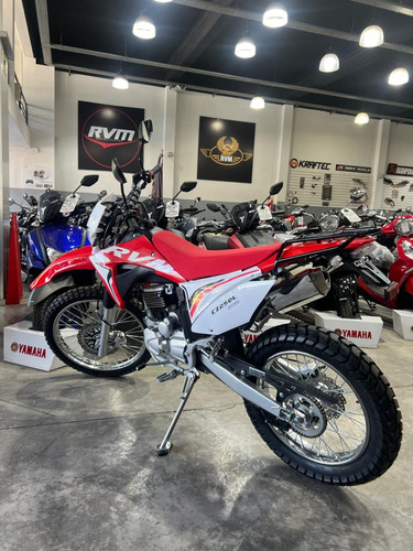 Rvm Cz 250 L 2025 0km
