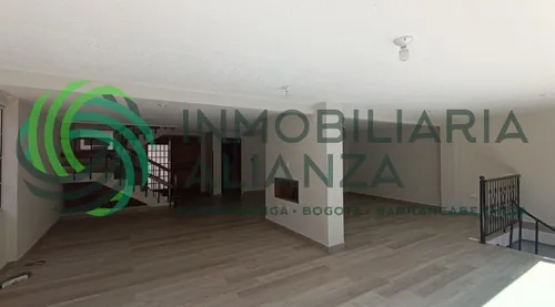 Casa En Venta En Lagos Del Cacique. Cod V61435