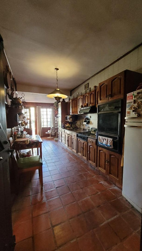 Imagen 5 de 21 de Chalet Sobre Lote De 10 X 43.30 - Castelar Norte