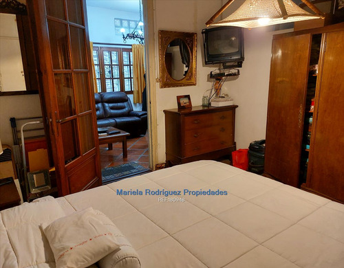 Casa En Planta Baja Contrafrente Reciclada Sin G. Comunes