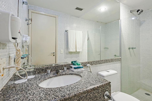 Flat Em Moema, Prox A Av. Sto Amaro, Faculdades Fmu E Anhembi Morumbi - Sf29647
