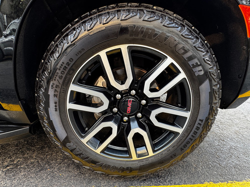 Gmc Yukon 2023 6.2l At4 4x4