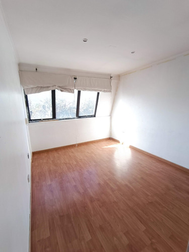 Se Vende Dpto, Excelente Ubicación - Rotonda Atenas- L C