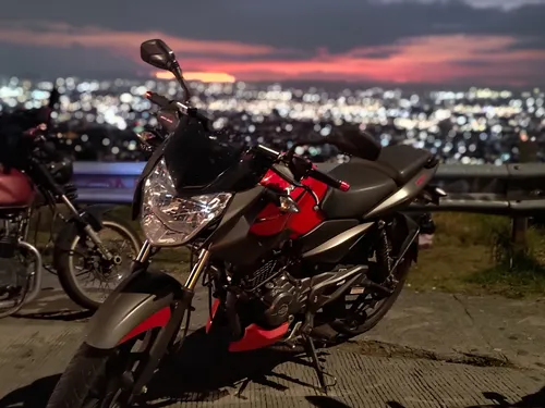 Pulsar Ns 125