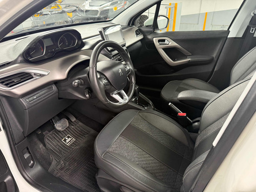 Peugeot 208 1.6 Feline Tiptronic