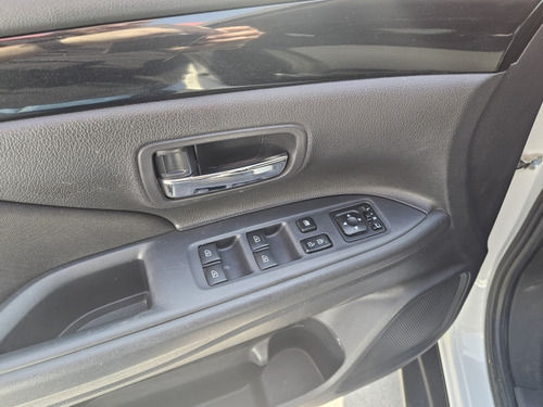 Mitsubishi Outlander OUTLANDER 4X2 AT 2.0 CAMARA