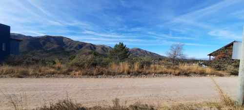 Terreno En Venta En Villa Giardino Sierras De Cordoba