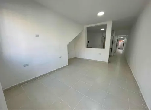 Vendo Casa En Manrique Central, Primer Piso