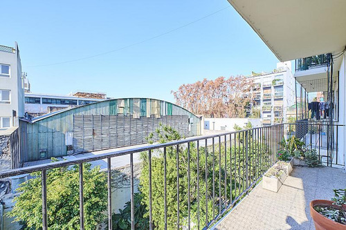 Departamento 4 Ambientes Luminoso Con Balcon Y Bajas Expensas En Colegiales