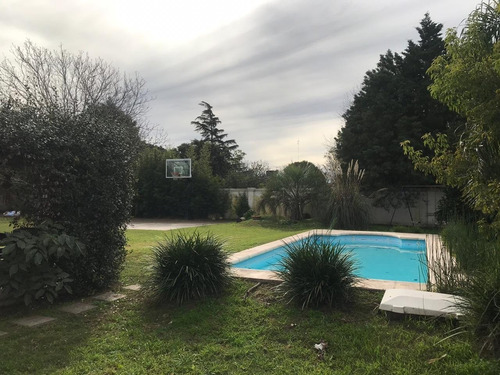 Imagen 3 de 16 de Colonia Tirolesa - Casa De 3 Dormitorios Con Parque Y Pileta