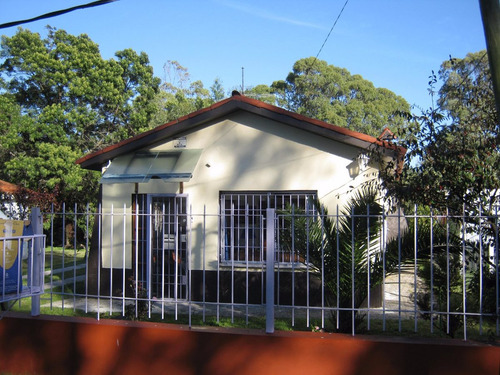 Chalet A Dos De Playa San Luis $900 Todas Las Comodidades