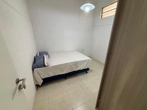Departamento En Planta Baja Con Patio En Zona Centro