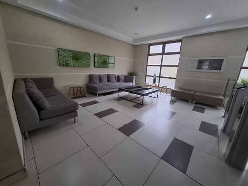 Departamento Calle Rosas 1d 1b, Excelente Inversión.