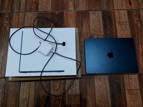 Apple Macbook Air M2 8-core 8gb 256gb 13.6 Pulgadas 