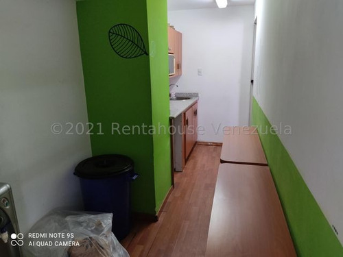 Imagen 6 de 10 de Oficina En Alquiler Santa Eduvigis 22-18352 Renta House Los Samanes