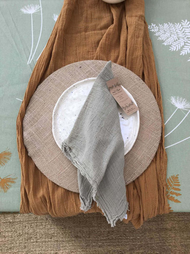 Imagen 2 de 3 de Plato De Sitio De Arpillera Diseño Deco Para Tu Mesa Petite