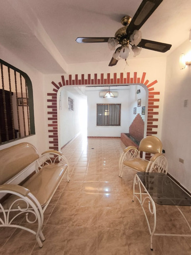 Lm.p Casa Amoblada En San Diego, Carabobo, Urbanización La Esmeralda.