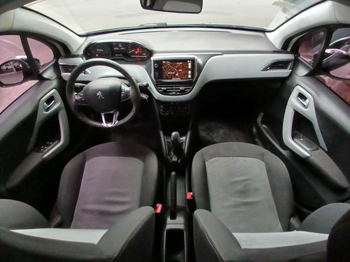 Peugeot 208 1.5 Allure Touchscreen