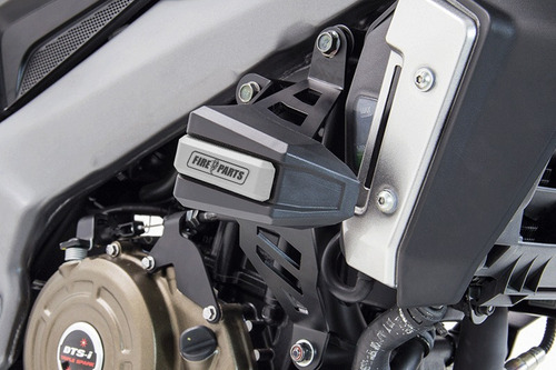 Imagen 2 de 3 de Slider Protector Ghost Bajaj Dominar Y Ug 400 Fire Parts