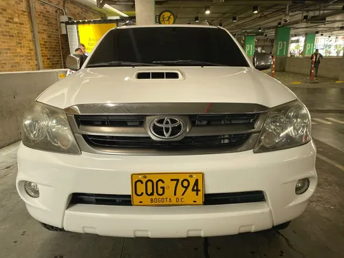 Toyota Fortuner 3.0 Sr5