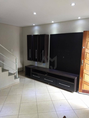 Sobrado Com 2 Dormitórios Sendo 2 Suítes Com Guarda-roupas, 3 Banheiros, 2 Vagas De Garagem Coberta, Armários Na Cozinha - R$ 430.000,00 - So0162