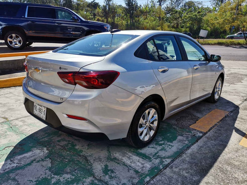 Chevrolet Onix 2021 4p Lt L3/1.0/t Aut (d)