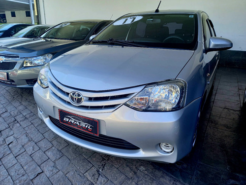 Toyota Etios 1.3 16v X Aut. 5p