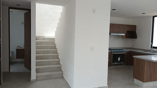 Imagen 8 de 30 de En Venta Casa En Juriquilla San Isidro, 3 Recamras, 2.5 Baño