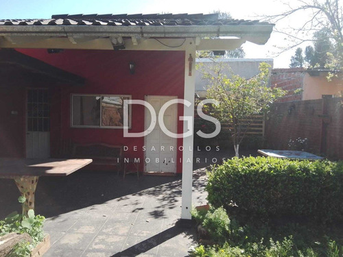 Casa Chalet En Venta En Banfield