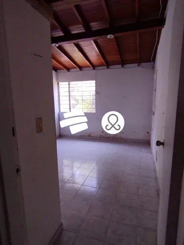 Casa Lota En Venta En Laureles Undefined Habitaciones